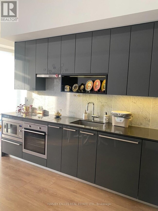 Building Photo - 115 McMahon Dr