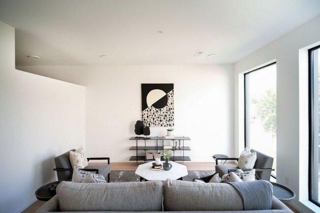 Foto del edificio - 806 Olympic St