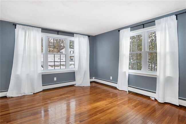 Building Photo - 69 N Cobble Hill Rd