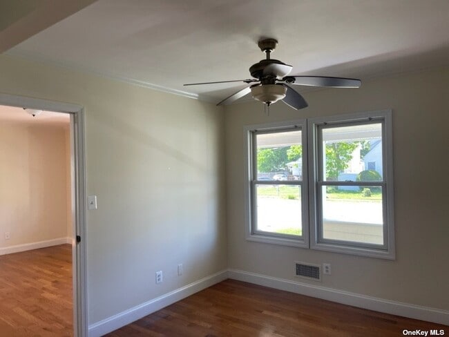 Building Photo - 161 Arnold Ave