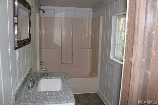 Building Photo - 206 Danielle Ln