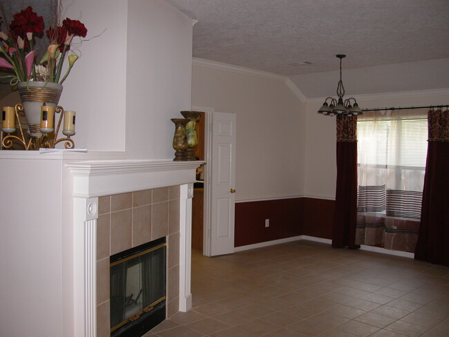 Building Photo - 20303 Misty Cove Dr