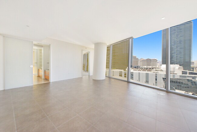 Foto del edificio - Veer Towers 1207E-North Strip Views from t...