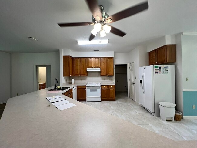 Foto del edificio - 4208 McLeod Dr