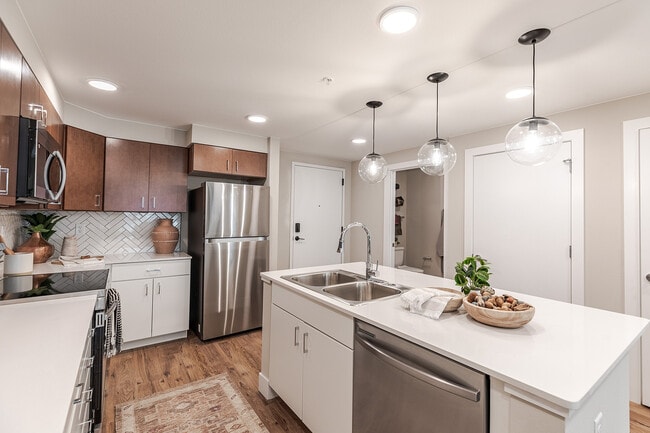 Cocina espaciosa - Flatiron Flats Apartments