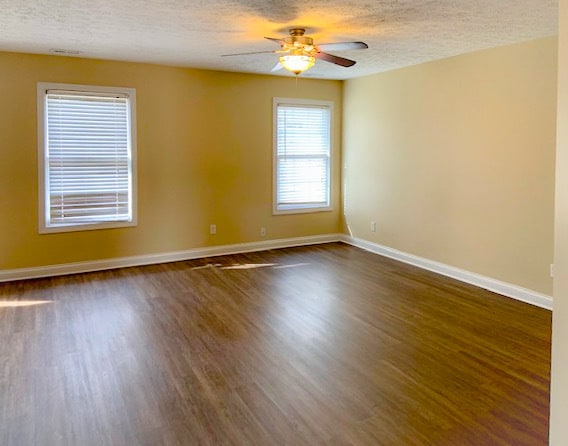 Building Photo - 2805 Silver Creek Loop