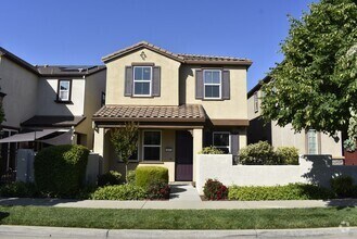 Building Photo - 3033 Village Park Dr