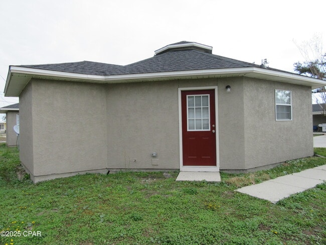 Building Photo - 1401 Gulf Ave