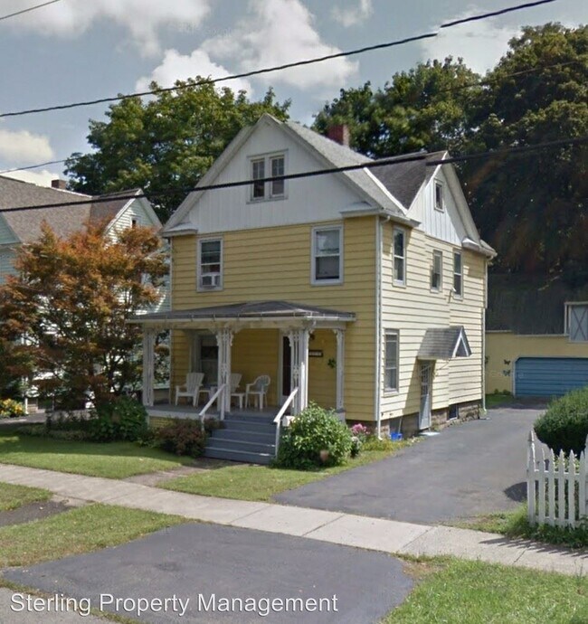 Foto del edificio - 3 br, 1 bath House - 217 West 14th street