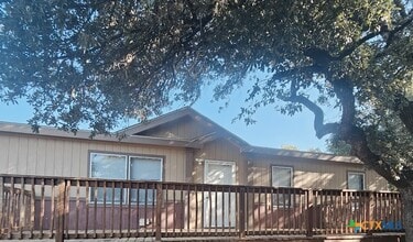 Building Photo - 1065 Tamarack Dr