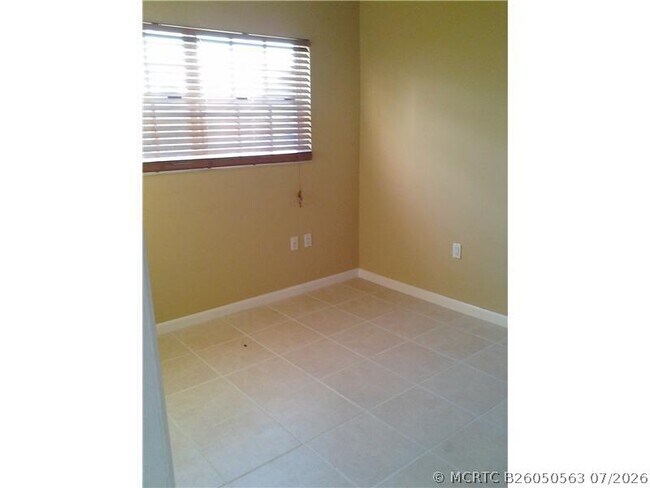 Foto del edificio - 8841 NW 14th St