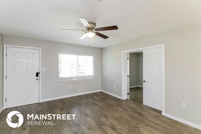 Building Photo - 3500 Aloha Dr