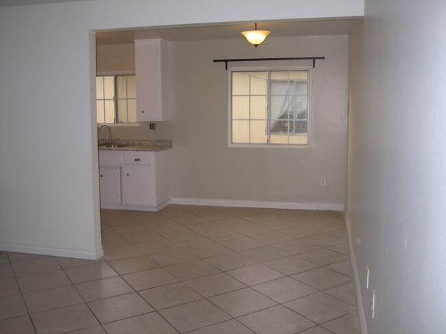 Building Photo - 2378 Chanslor St
