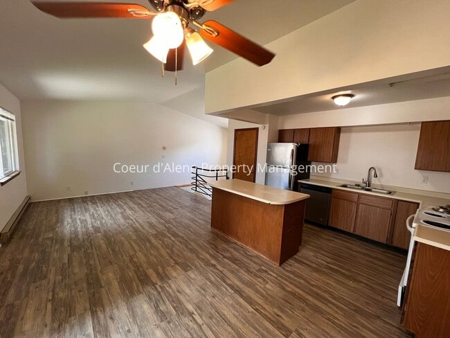 Building Photo - 2603-05 8th