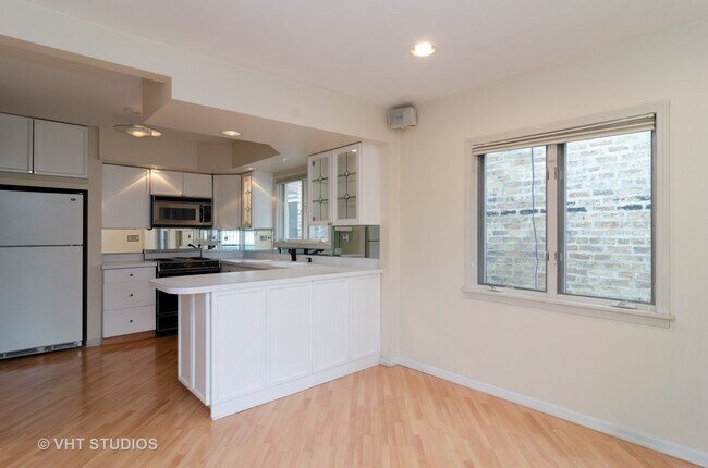 Building Photo - 2024 W Ohio St