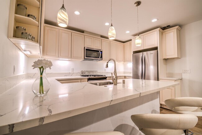 Building Photo - 4671 Terrace Dr