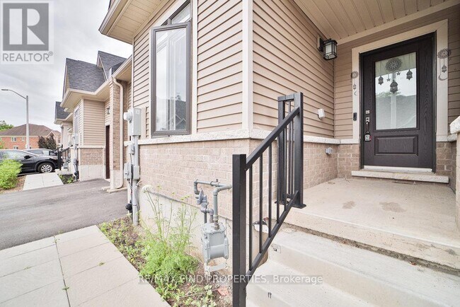 Photo du bâtiment - 4311-4311 Mann St
