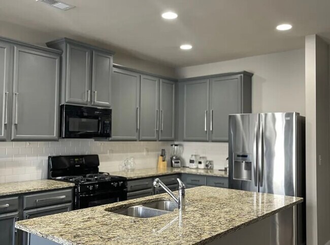 Foto del edificio - 5881 San Gabriel Ln