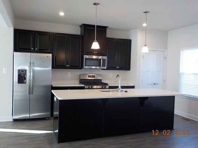 Building Photo - 318 Theodora Way