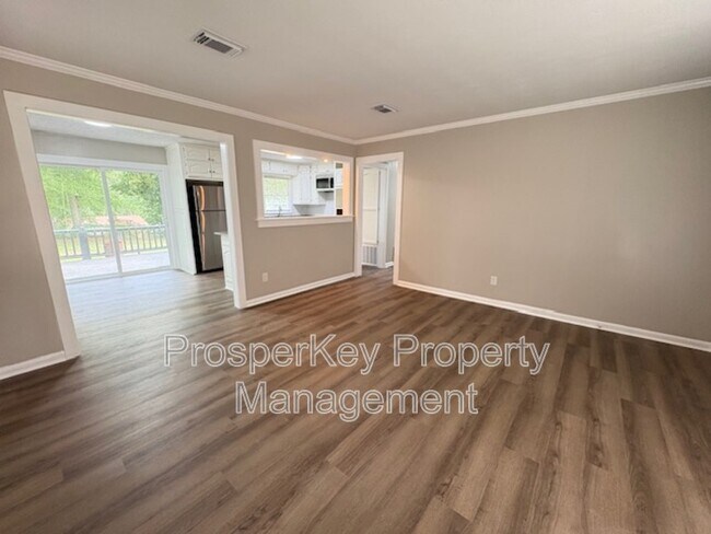 Foto del edificio - 5061 Thomason Ave