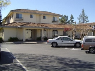 Fotografía del edificio - Redwood Manor