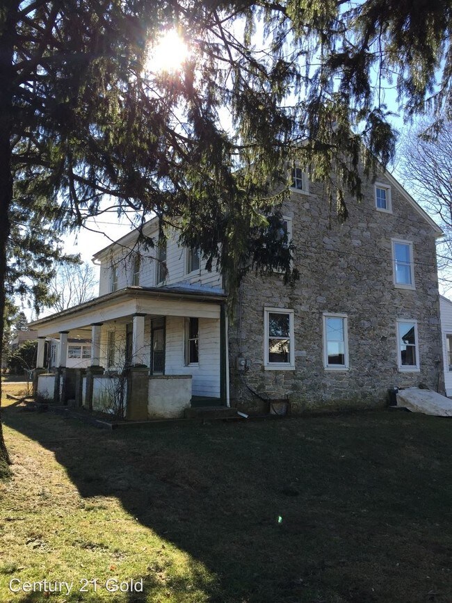 Building Photo - 3 br, 2 bath House - 2406 Moselem Spring Rd
