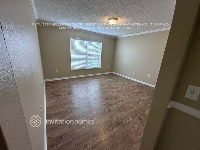 Building Photo - 4725 Willamette Cir