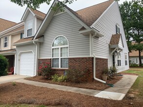 Building Photo - 11163 Saintsbury Pl