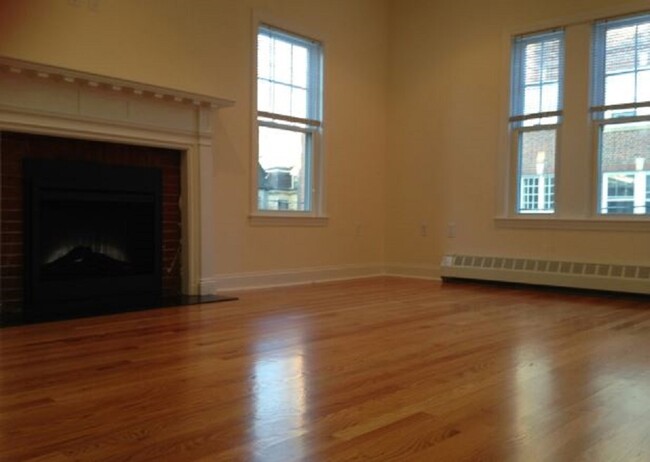 Building Photo - 75 Langdon St