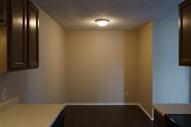 Building Photo - 10266 Maverick Dr