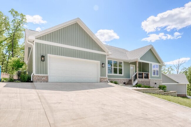Building Photo - 87 Rountree Dr