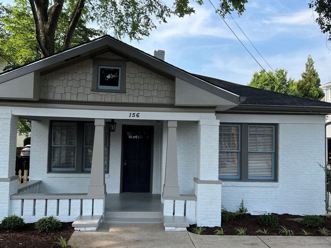 Foto principal - 1565 Walker Ave