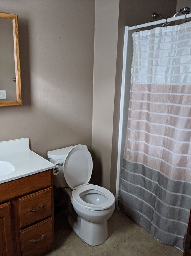 Building Photo - 4 bedroom, 1 3/4 bath house in Jesup