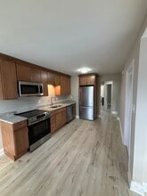 Building Photo - 538 W Chocolate Ave