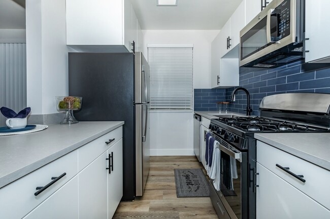 Interior Photo - Ellis Midtown
