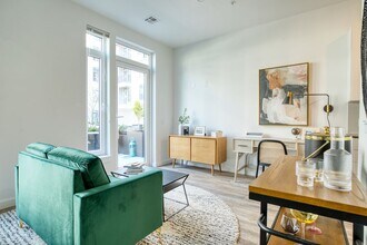 Interior Photo - Alexander Crossing