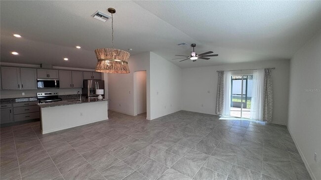 Building Photo - 3120 Canberra Pl