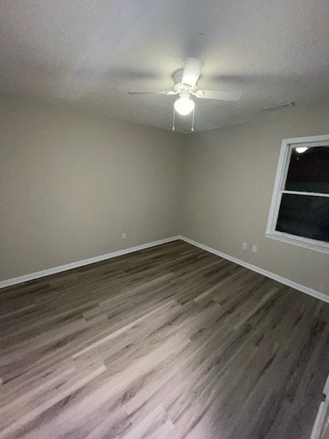 Building Photo - 112 Briarcreek Ln