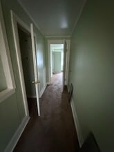 Building Photo - 75 Mead St