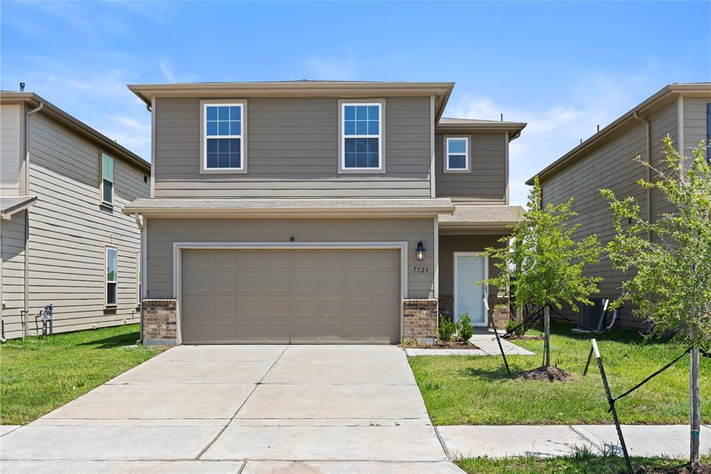 Foto principal - 7323 Heath Knl Ln