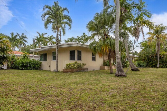 Foto del edificio - 790 NE 119th St