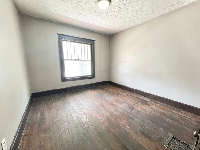 Foto del edificio - 2335 W Lee St