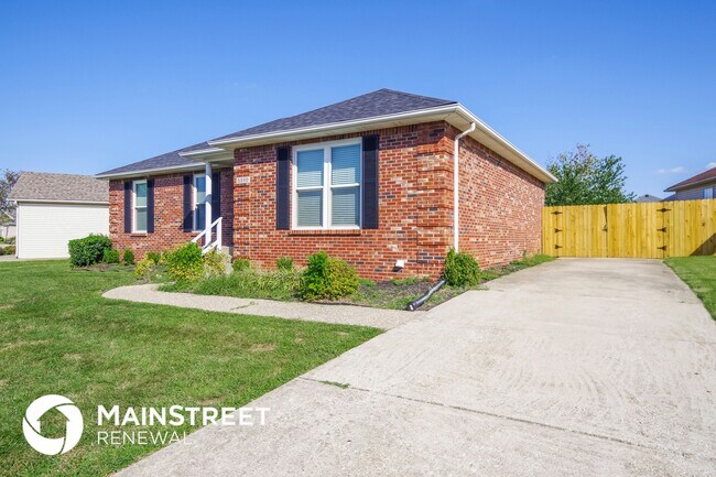 Building Photo - 5220 Plume Dr