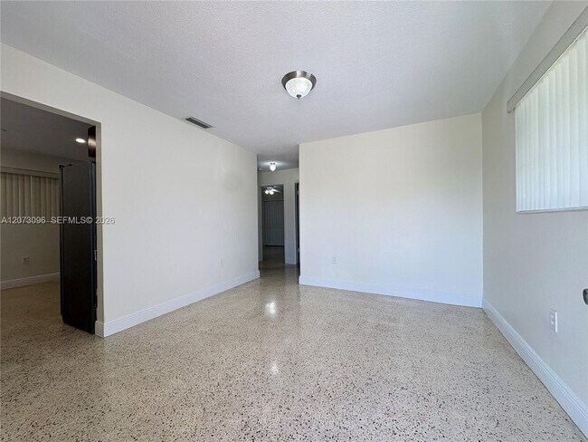 Building Photo - 6777 SW 21st St