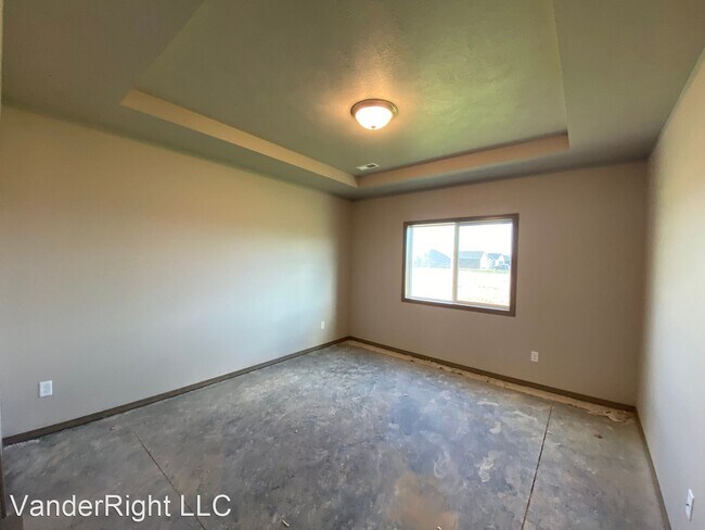 Building Photo - 3 br, 2 bath House - 6815 W Gresford Pl
