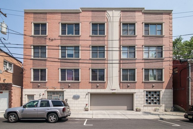Building Photo - 7008 Hudson Ave