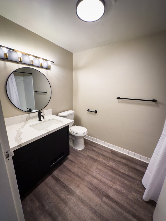 Foto del edificio - 6125 E Indian School Rd