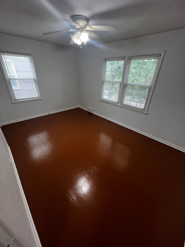 Foto del edificio - 1212/1214 N Union St Duplex