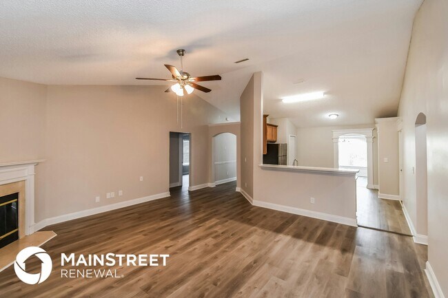 Foto del edificio - 576 Thornberry Rd