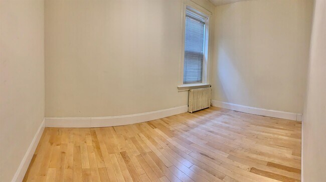 Building Photo - 2110 New York Ave